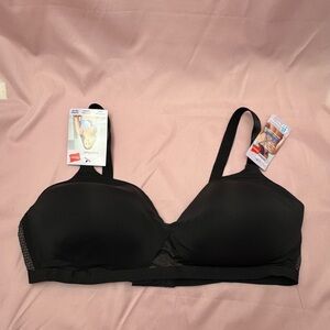 New Hanes Oh So Light Bra XL – Black, Wirefree, Convertible, NWT, Comfy